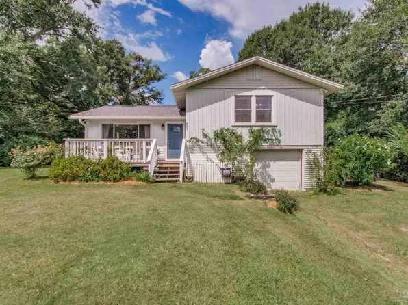 807 Coulter Ave, Cantonment, FL 32533