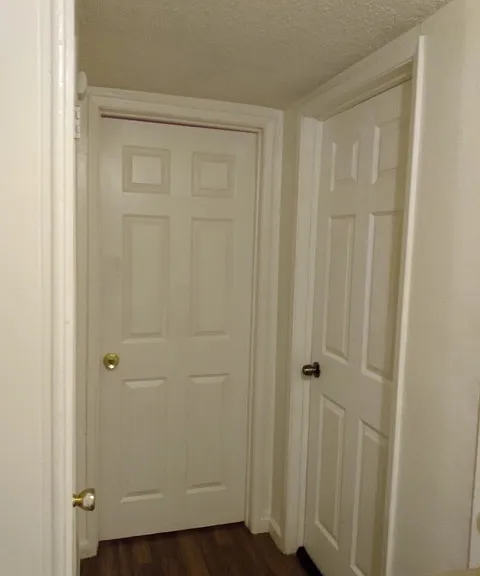 whallway to bedrooms