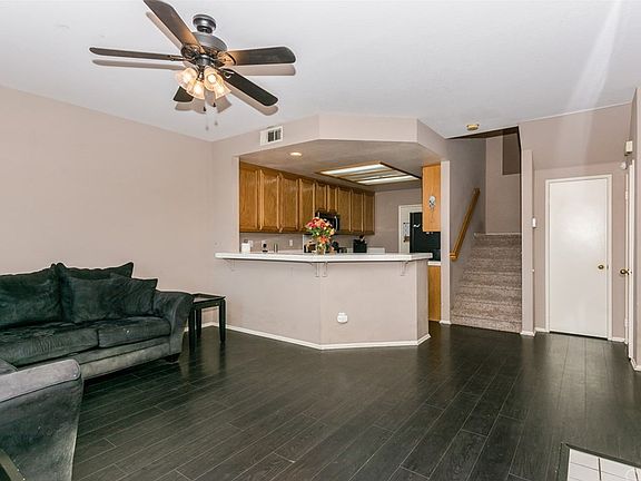 5th image of 1042 N Turner Ave APT 212