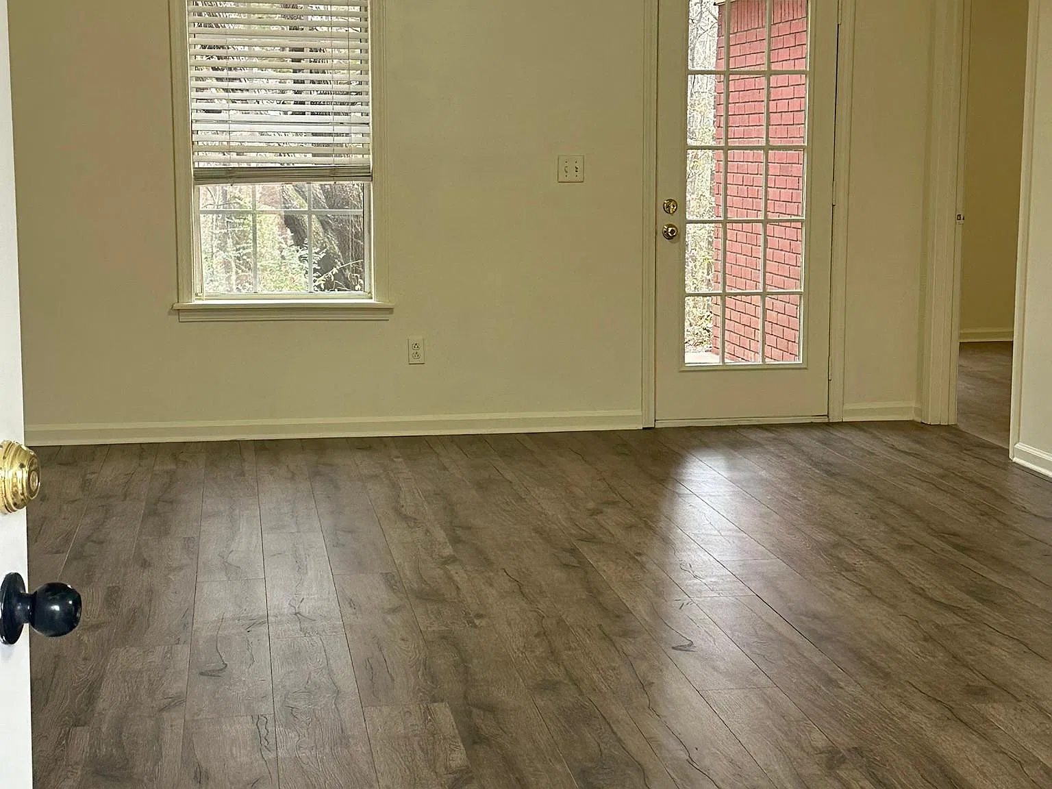 3 bed, 1400 sqft, $1,900 — Photo 3