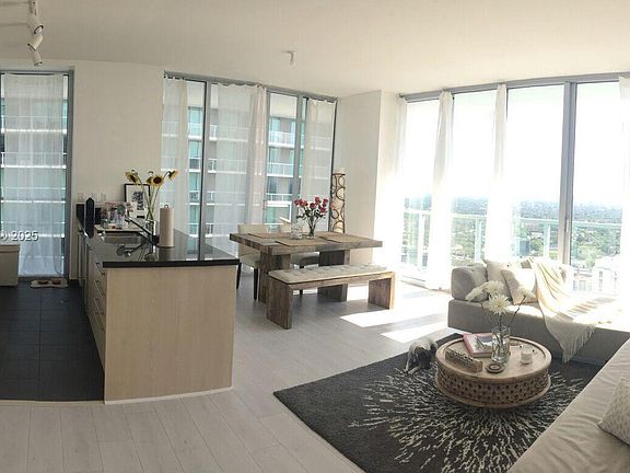 5th image of 1111 SW 1st Ave #Lph3814