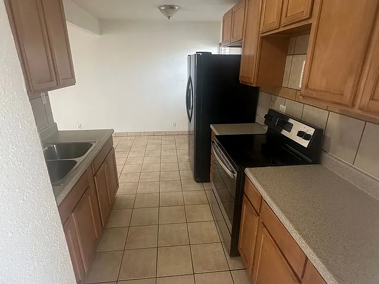 6316 Casada Way — Photo 6