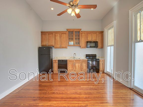 4th image of 824 Independence St #C