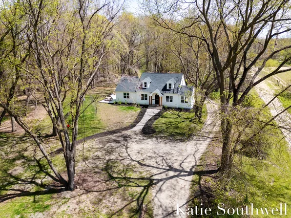 1268 Wilson Ave SW, Grand Rapids, MI 49534