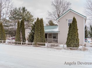 5139 S Townhall Rd, Sheridan, MI 48884