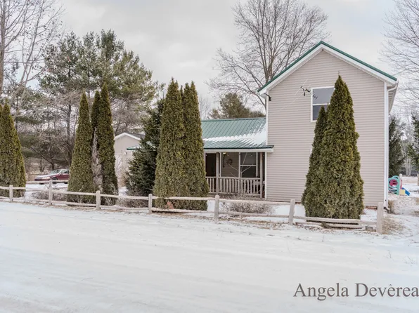 5139 S Townhall Rd, Sheridan, MI 48884