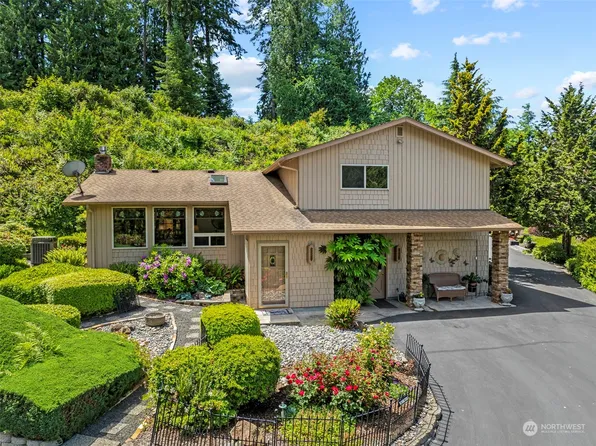 979 Sandy Bend Road, Castle Rock, WA 98611