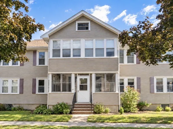 37 Everett St Unit 1, Waltham, MA 02453