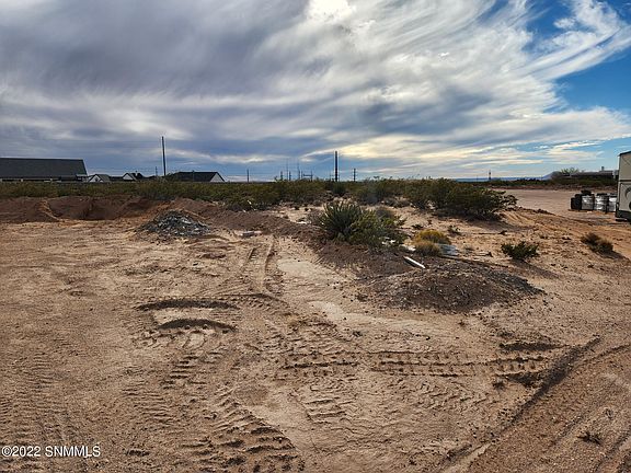 2nd image of 3220 Calle Rancho Caballo