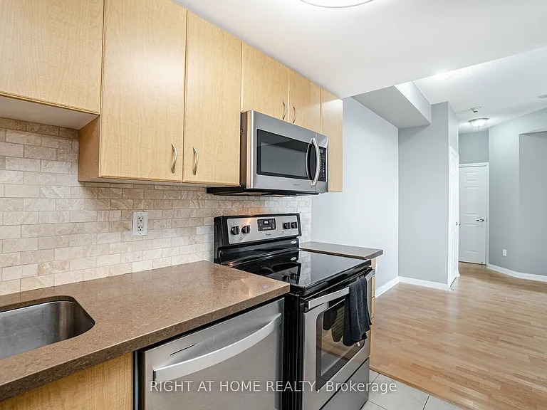 220 Forum Dr #907 — Photo 5
