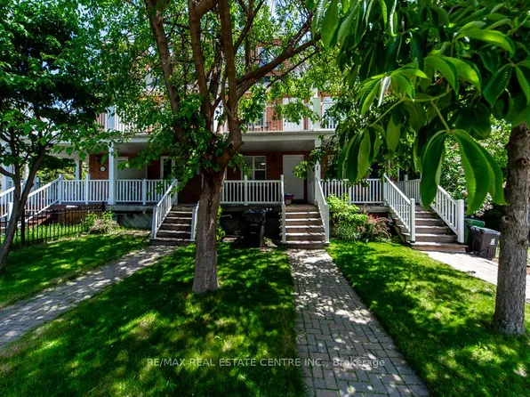123 Enderby Rd, Toronto, ON M4E 3W5