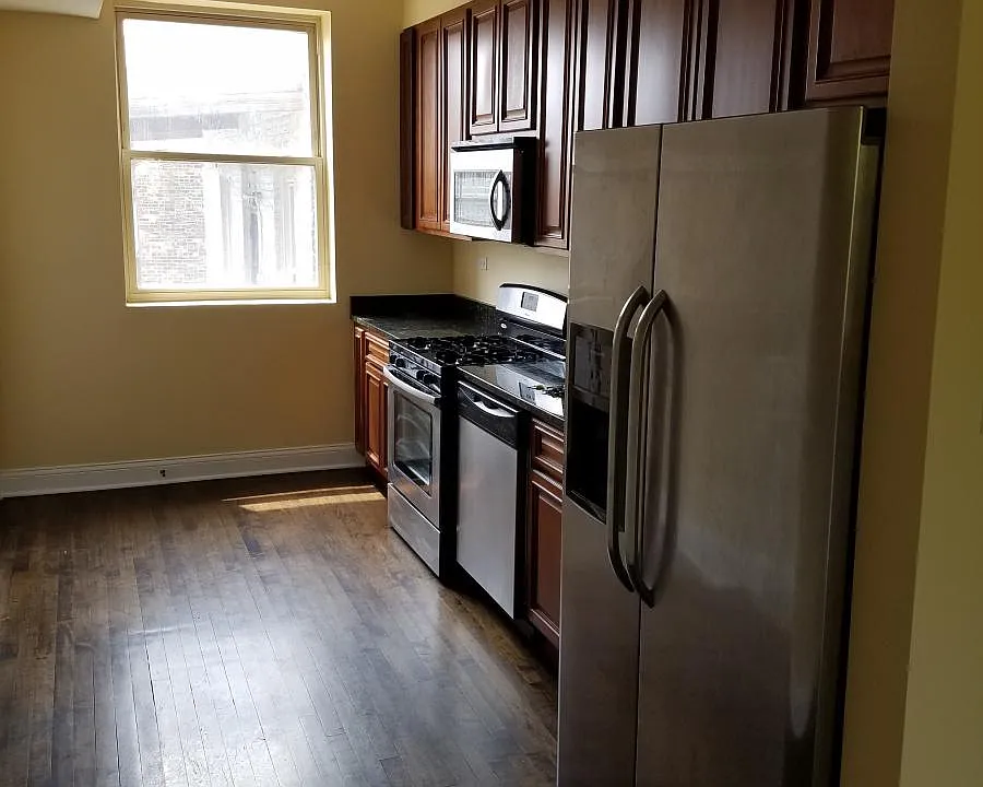 941 E Marquette Rd #3