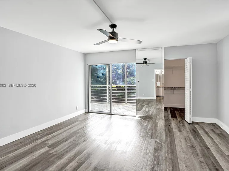 3001 Portofino Isle #K2 — Photo 32