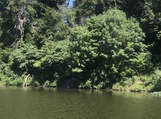 6672 E Riverview Rd, Monticello, IN 47960