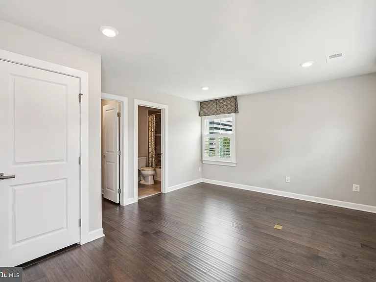 13212 Woodland Park Rd — Photo 29