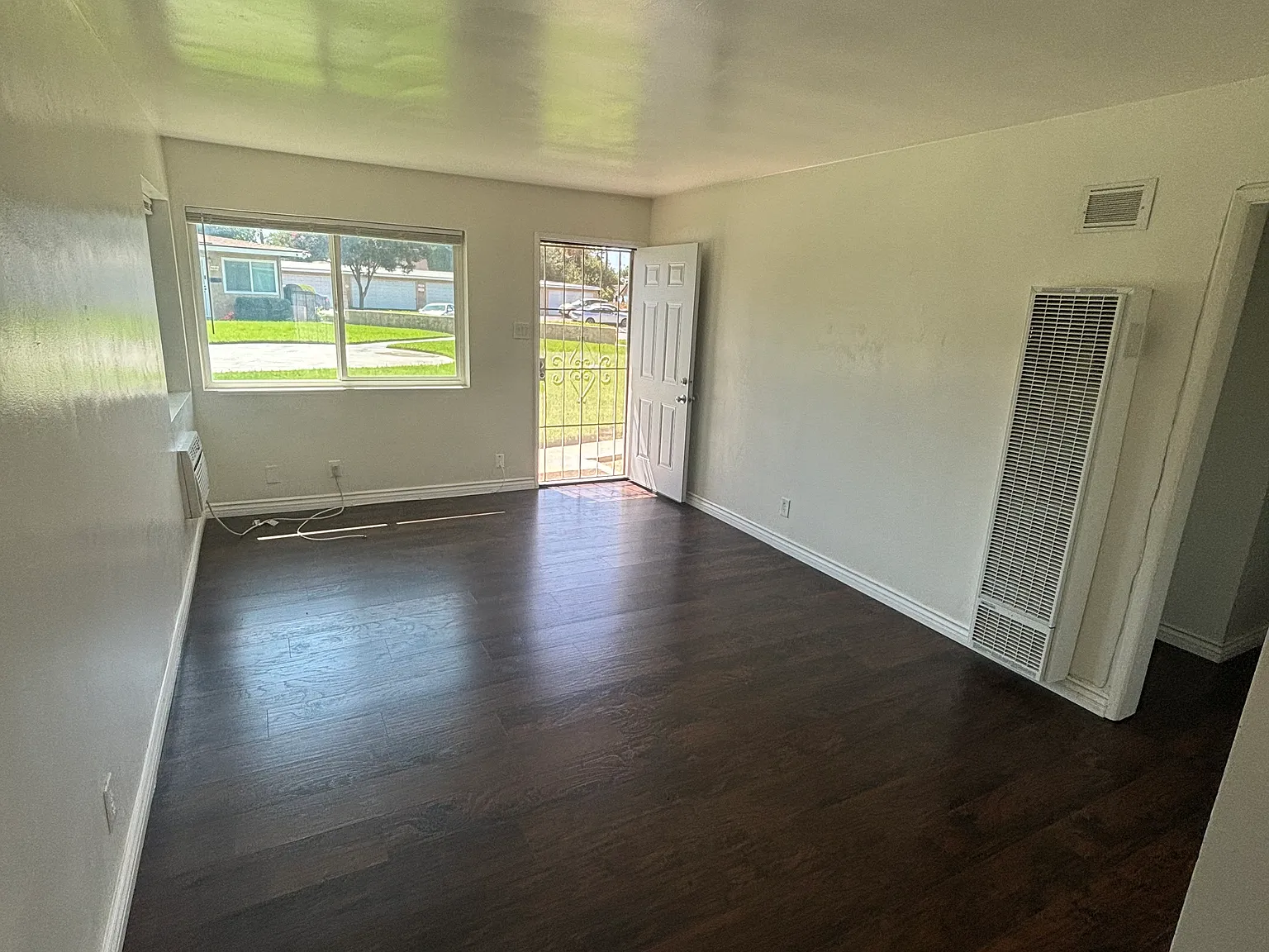 1 bed, 975 sqft, $1,495 — Photo 2