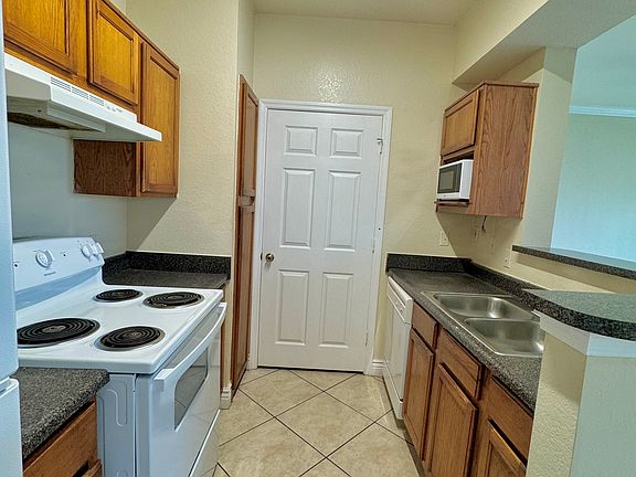 5th image of 3726 Palm Desert Ln APT 5228