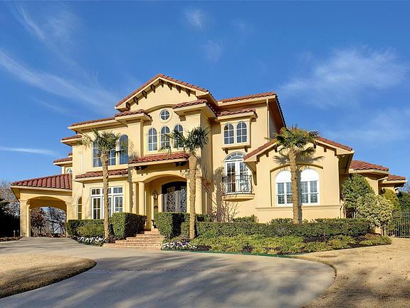 2nd image of 5609 Versailles Ct