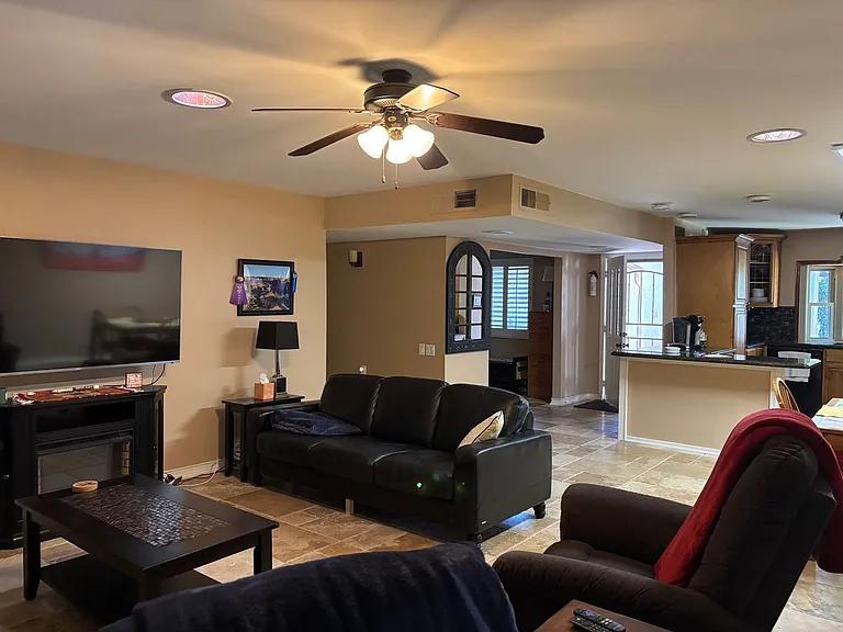 13 Leisure World — Photo 38