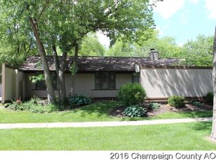 812 Sunset Dr APT 1, Urbana, IL