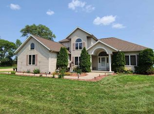 N7530 State Highway 22, Pardeeville, WI 53954