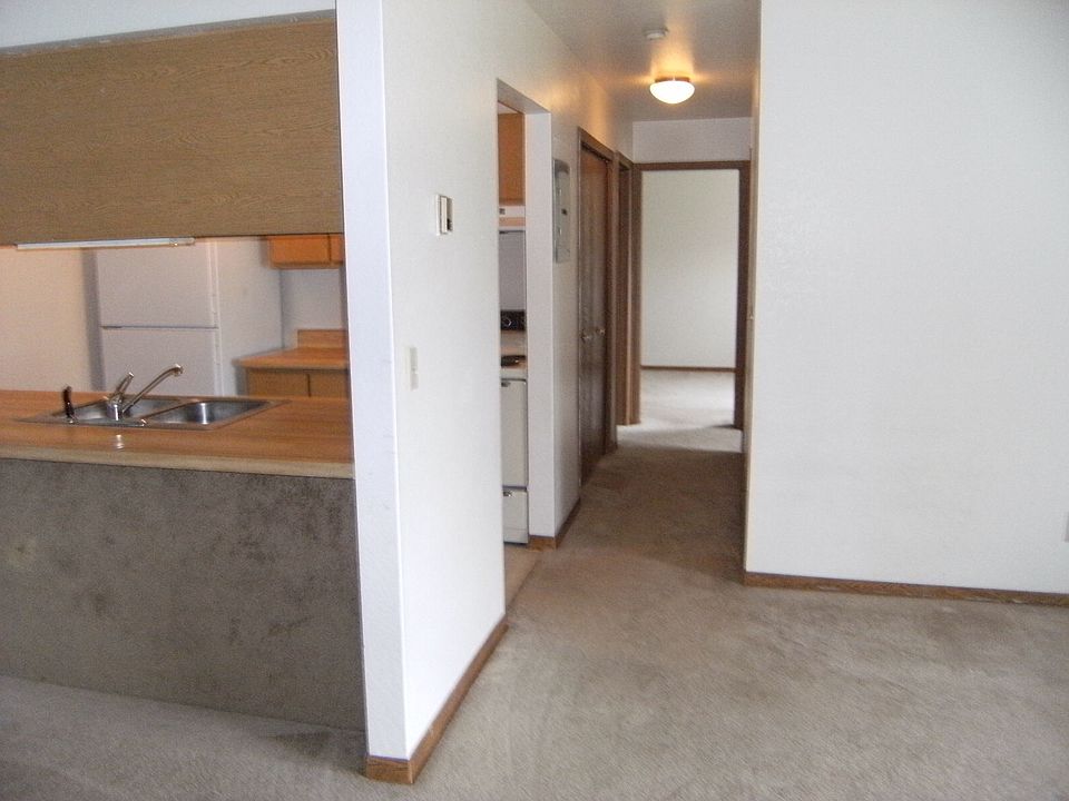 1st image of 366 Wallace St APT A6