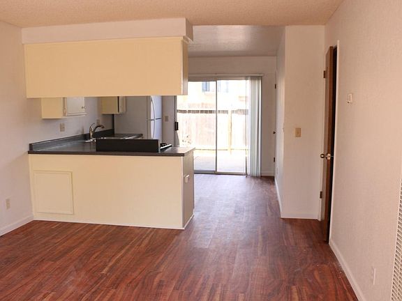 Open living/ kitchen area