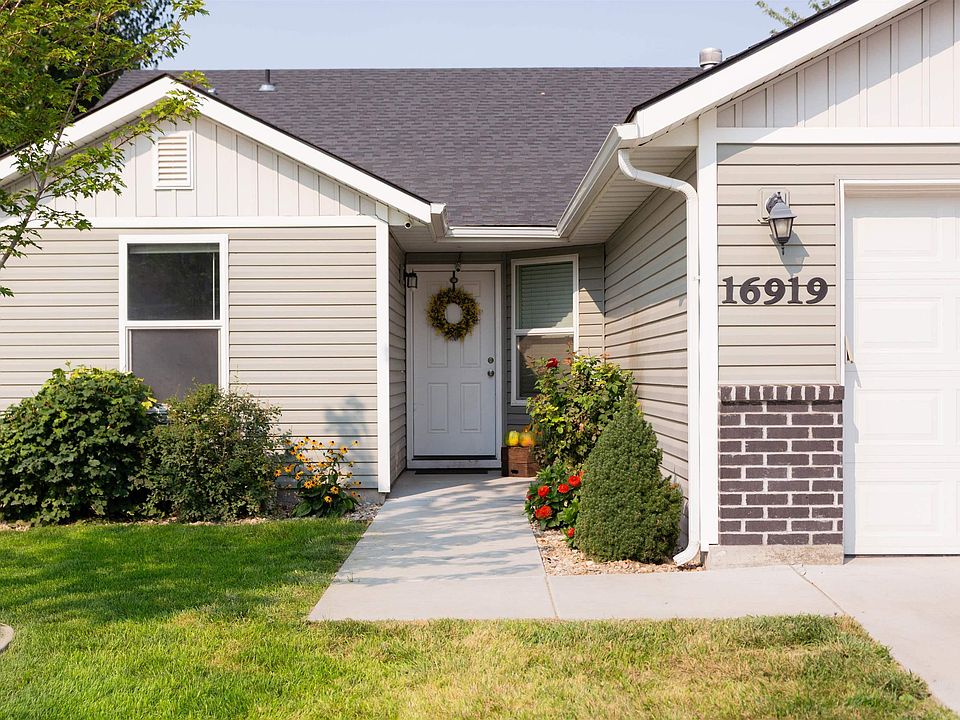 1st image of 16919 Abram Ave