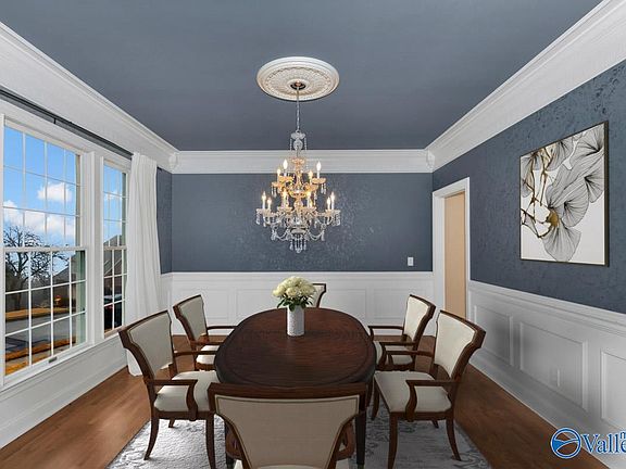 5th image of 11019 Everest Cir SE