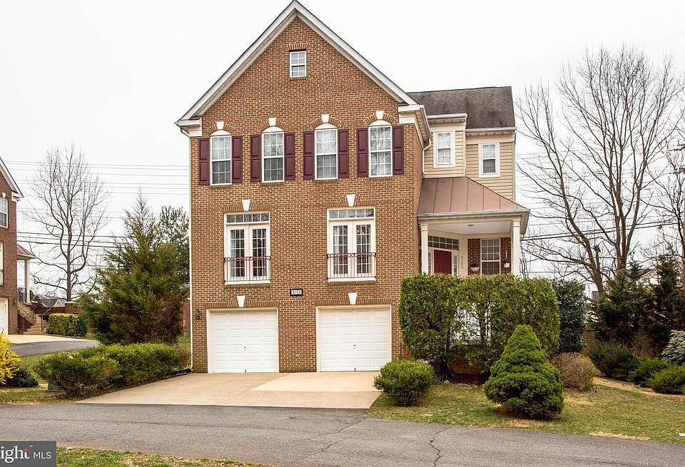 1st image of 9102 Briarwood Farms Ct