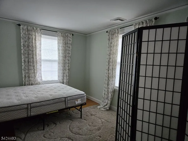 8 Spring Ln — Photo 14