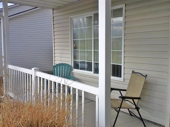3rd image of 3901 Sutton St