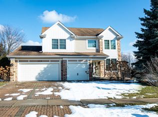 255 Pembrook Ln, Mundelein, IL 60060