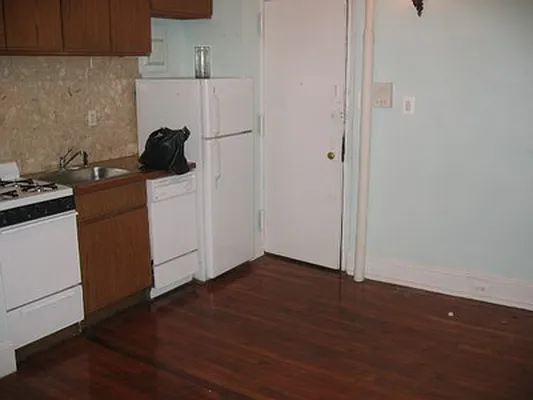 Rented by Adina Realty | media 41