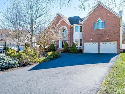 4 Reynold Ct, Edison, NJ, 08820
