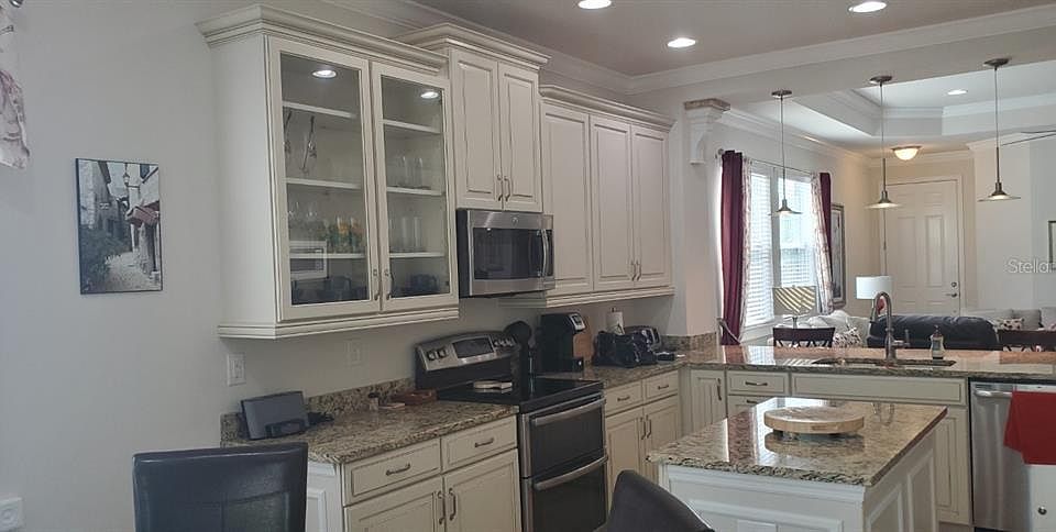 2nd image of 25788 Grayton Ave