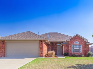 804 Raintree Mansion, Yukon, OK 73099