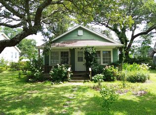 107 Lennoxville Point Road, Beaufort, NC 28516