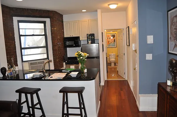 Rented by Sky Management | media 19