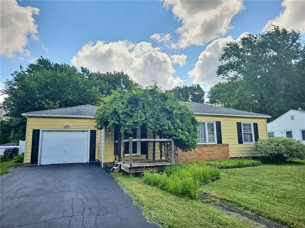 122 Saint Rita Dr, Rochester, NY 14606