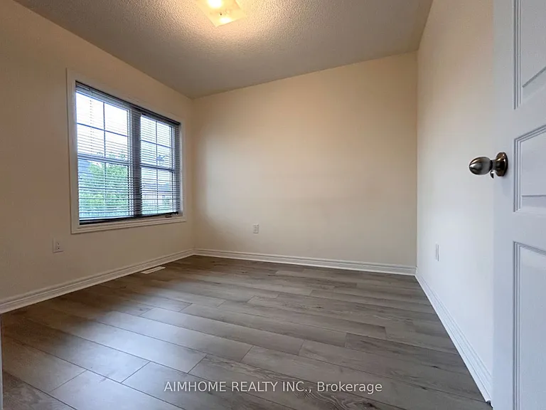 202 Harbord St — Photo 23
