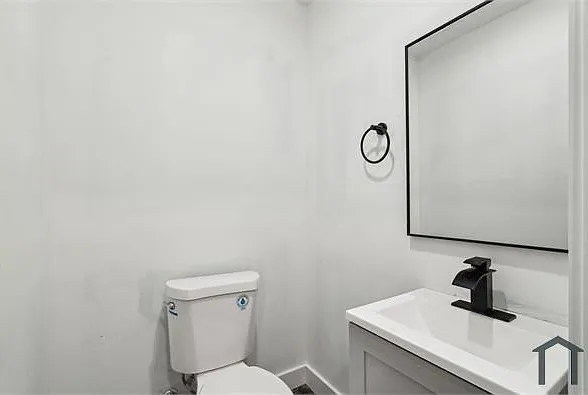 4163 Mantua Ave #4 — Photo 6