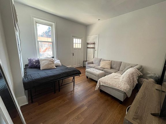 2nd image of 267 Washington Ave Floor 1