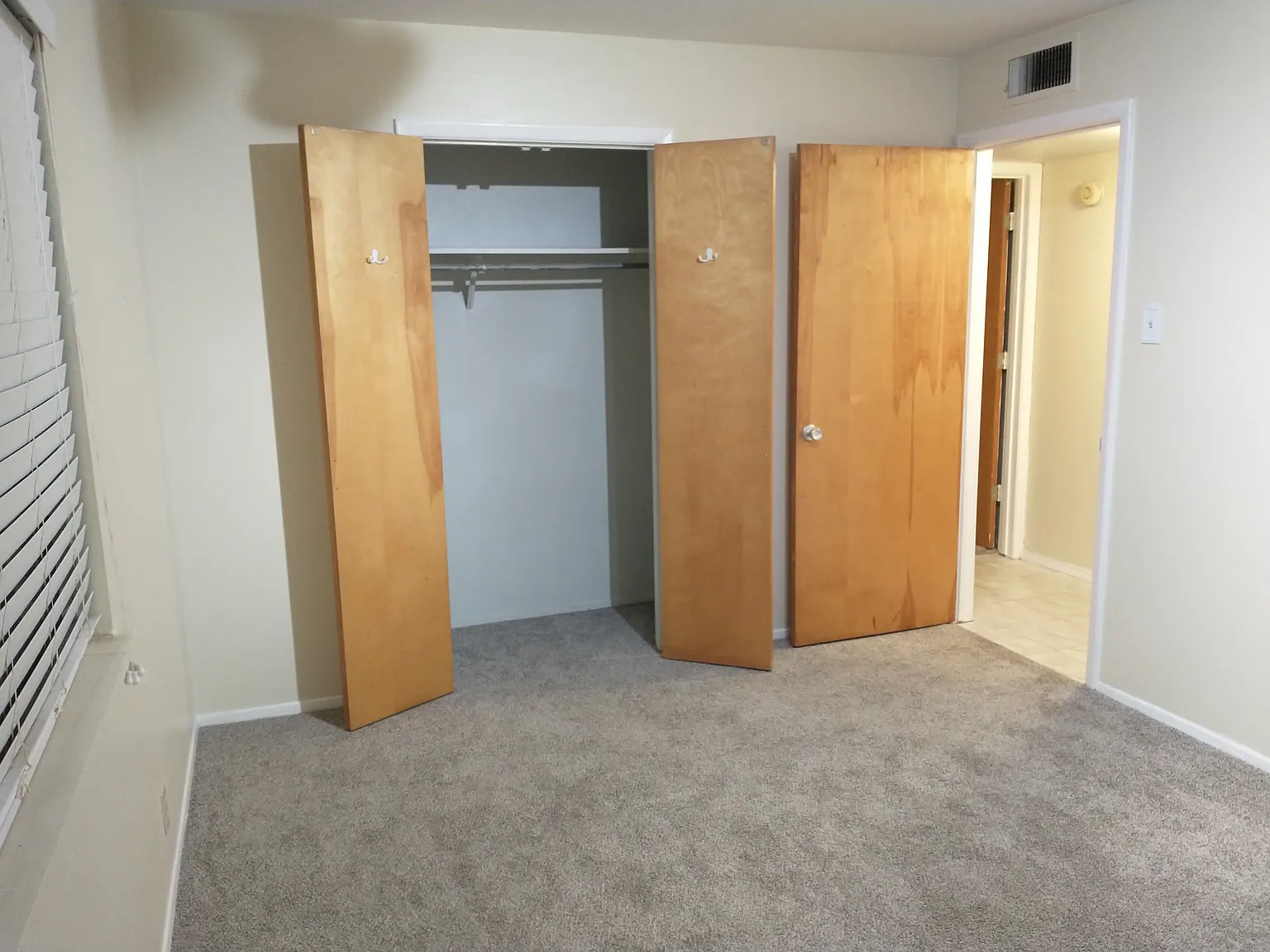 1601 Pennsylvania St NE — Photo 3