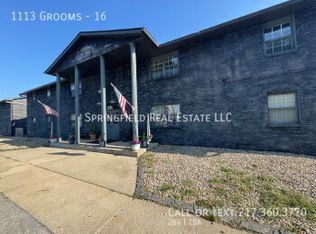 1113 Grooms St #16, Pawnee, IL 62558