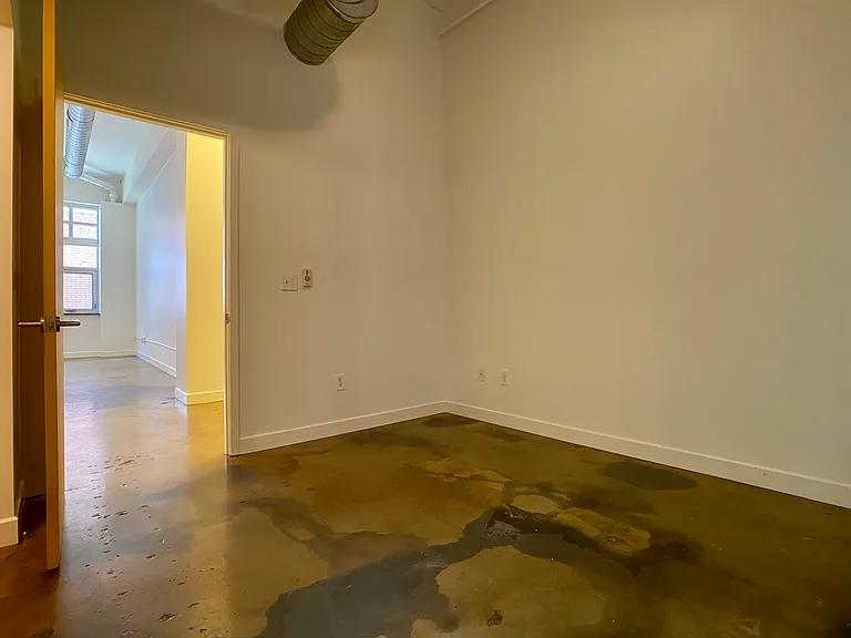 Central Park Lofts — Photo 33