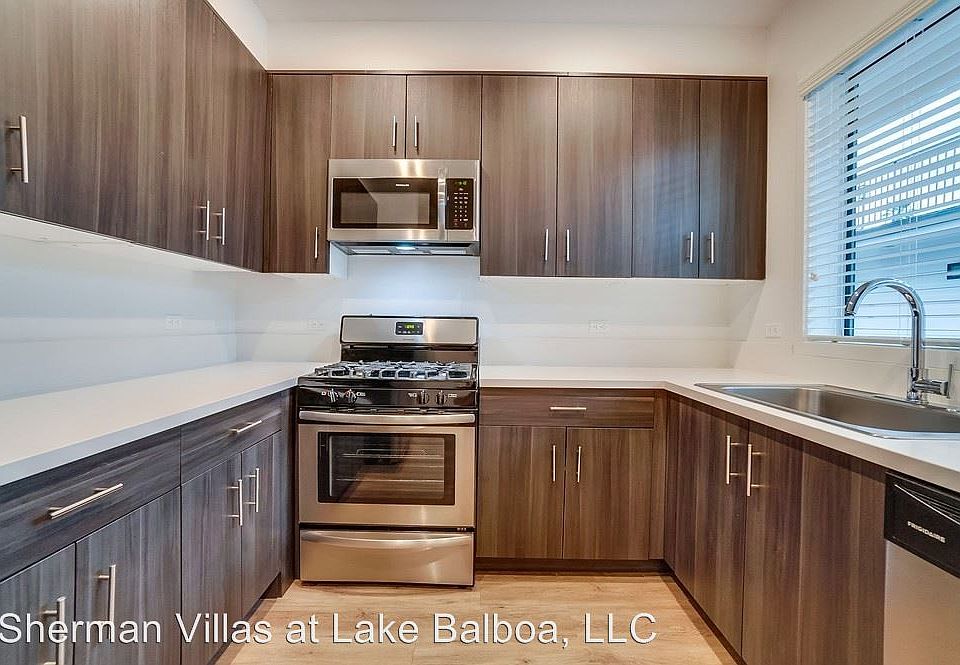 2nd image of 16836 Sherman Way APT 205