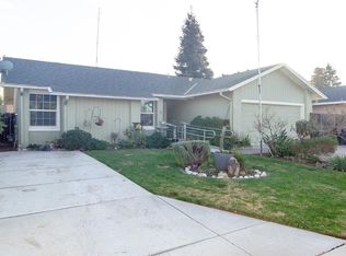 1484 Jennifer St, Ripon, CA 95366