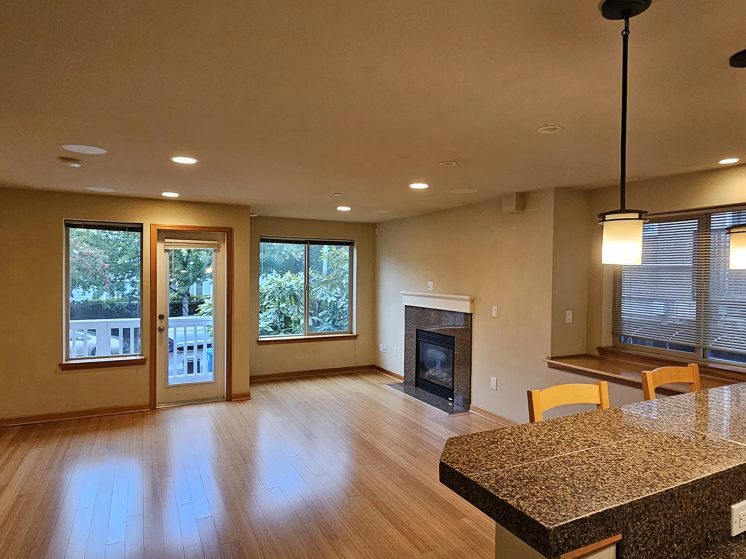 3 bed, 2.5 bath, 1780 sqft, $3,350 — Photo 3