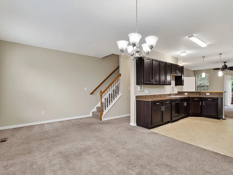 166 Hemisphere Cir — Photo 7